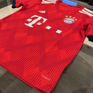 Authentic Adidas Climacool FC Bayern Munich Munchen Soccer Jersey, Kids Small/ S
